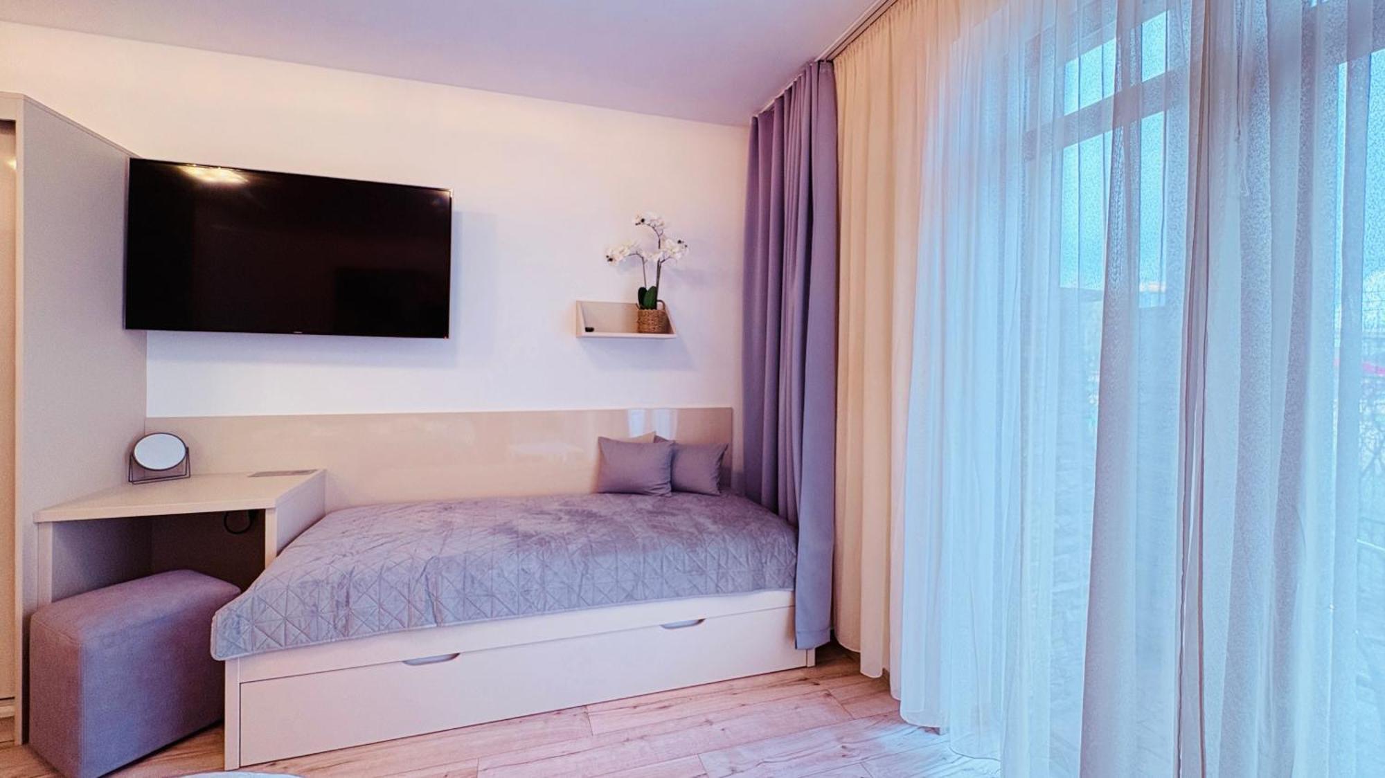 Apartman Elizabeth Bešeňová Екстериор снимка