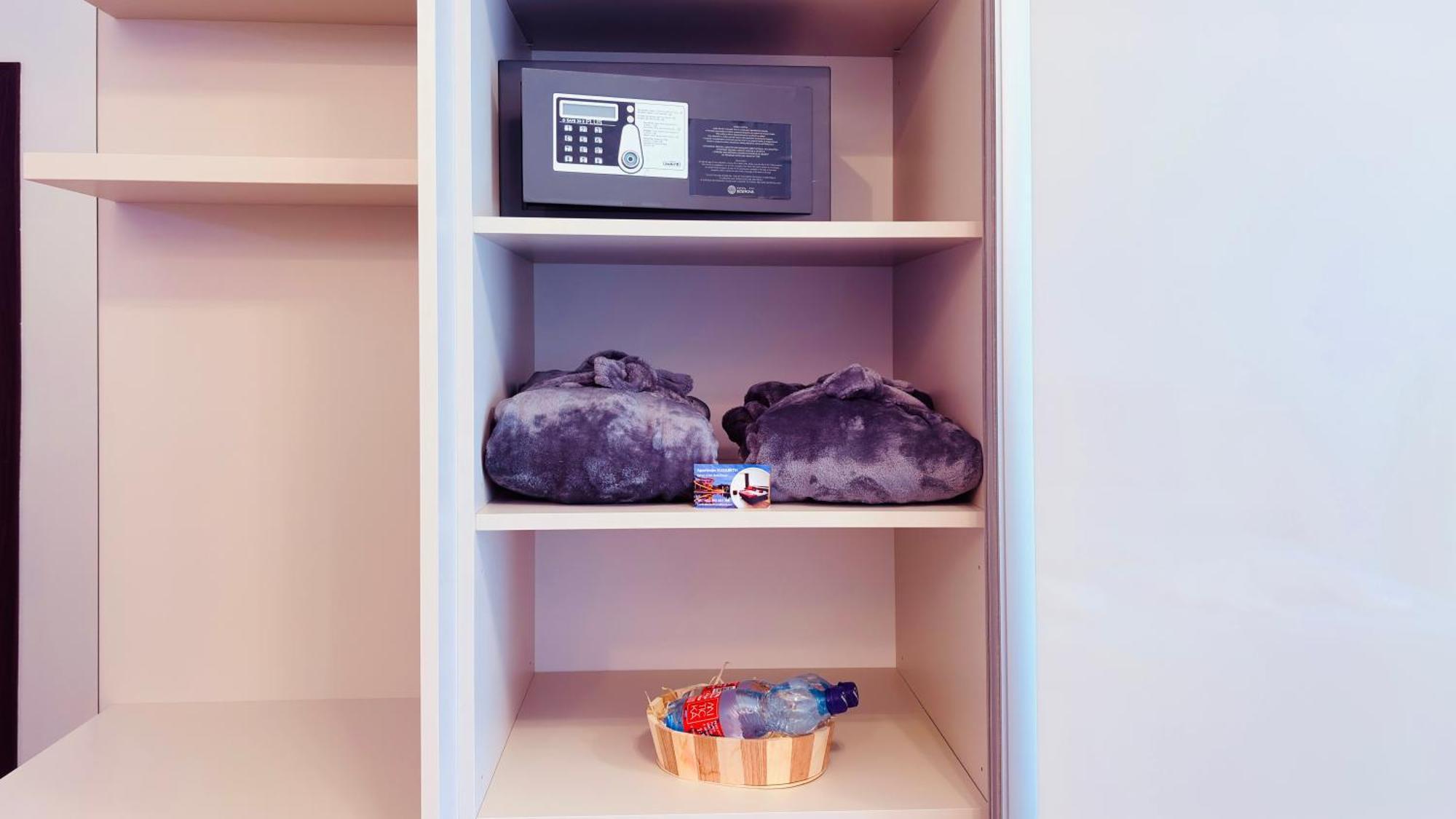 Apartman Elizabeth Bešeňová Екстериор снимка