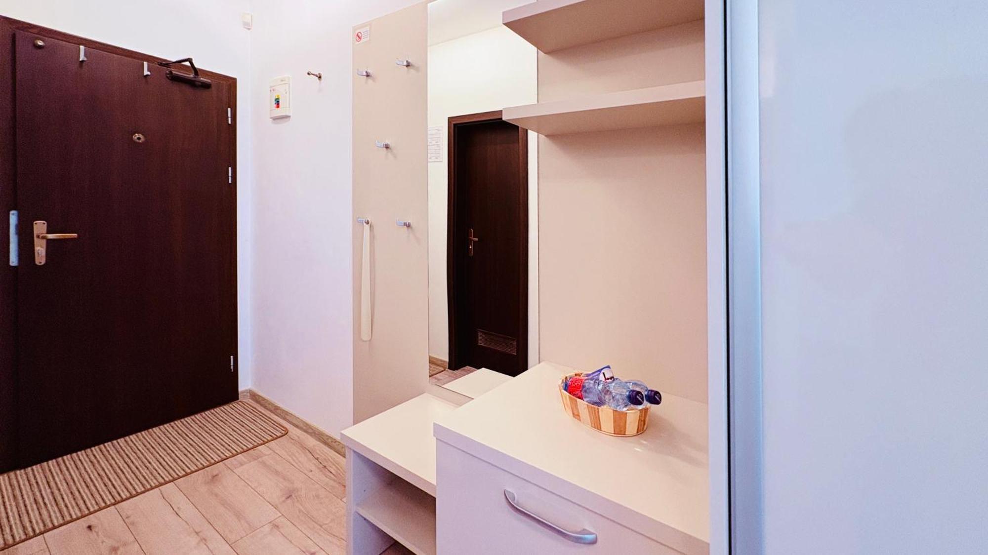 Apartman Elizabeth Bešeňová Екстериор снимка