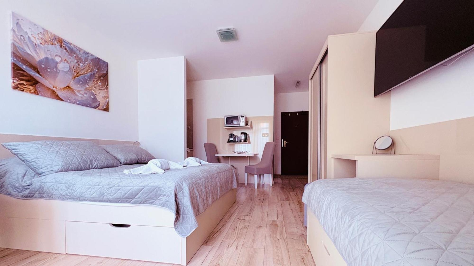 Apartman Elizabeth Bešeňová Екстериор снимка