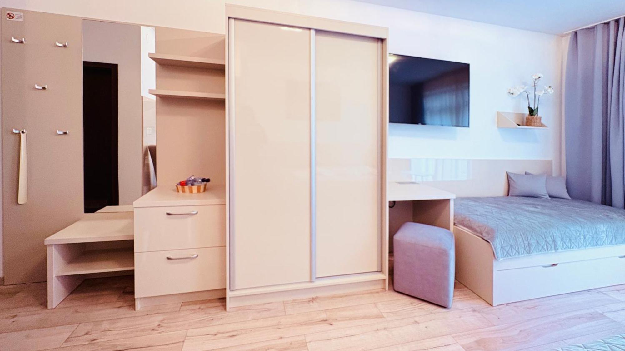Apartman Elizabeth Bešeňová Екстериор снимка