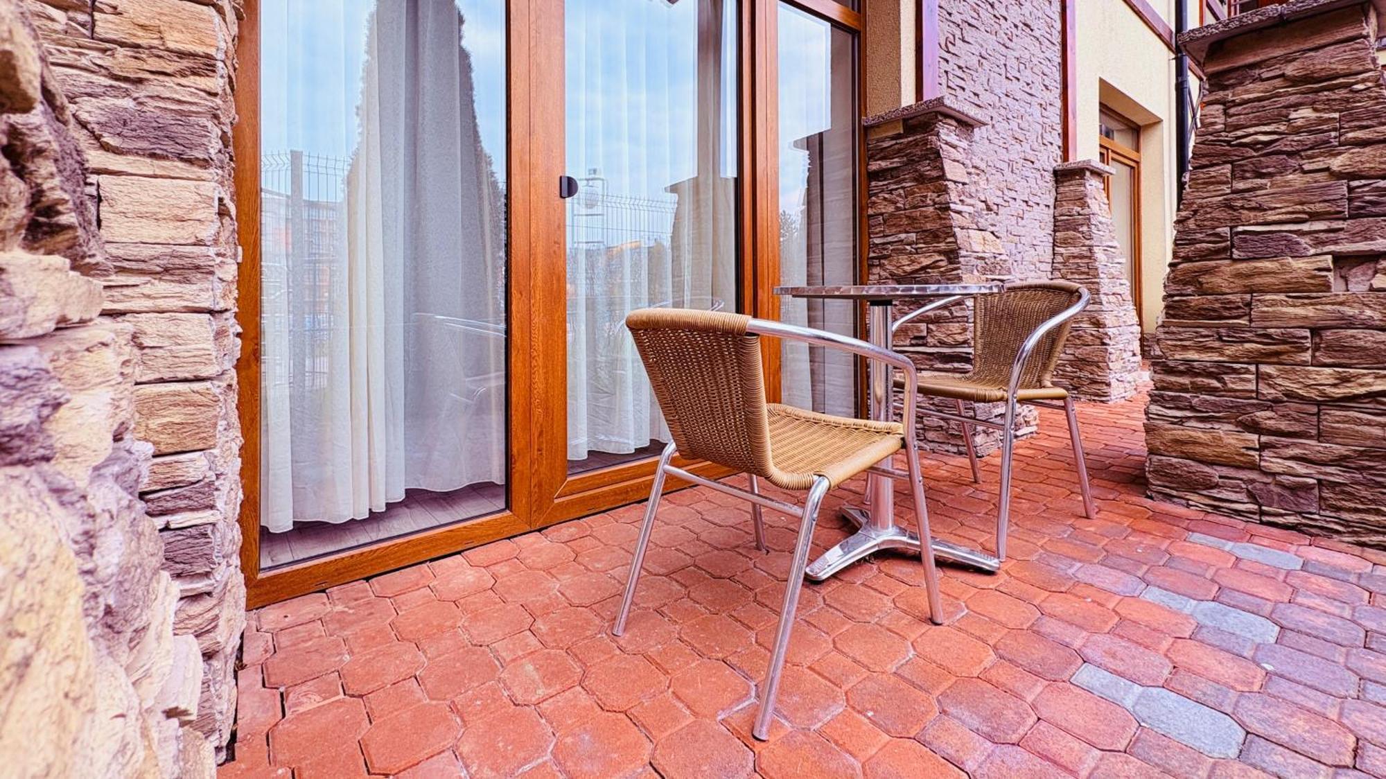 Apartman Elizabeth Bešeňová Екстериор снимка